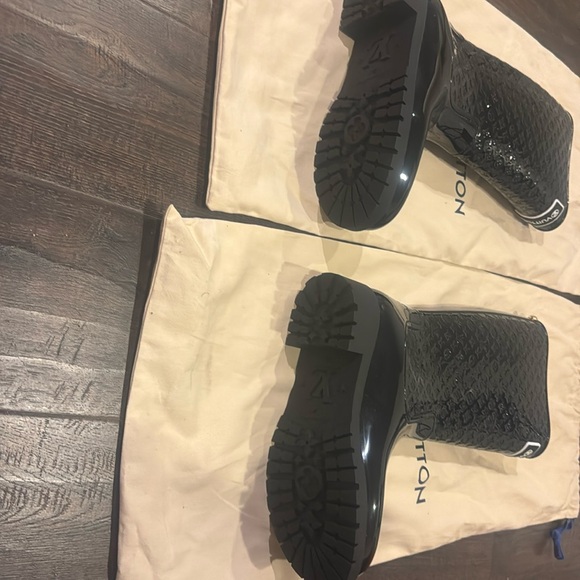 Louis Vuitton Black Women's Rain Boots - Picture 4 of 4
